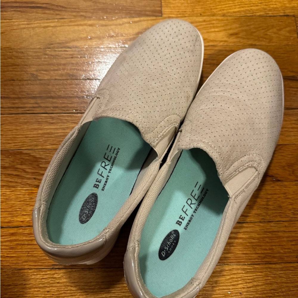 Dr. Scholls slip on memory foam shoes
